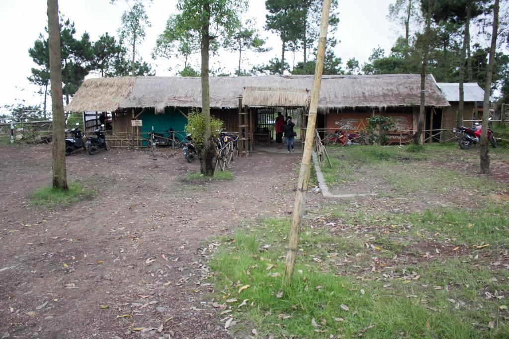 Papandayan Camping Ground Hotel Cileuleuy ภายนอก รูปภาพ
