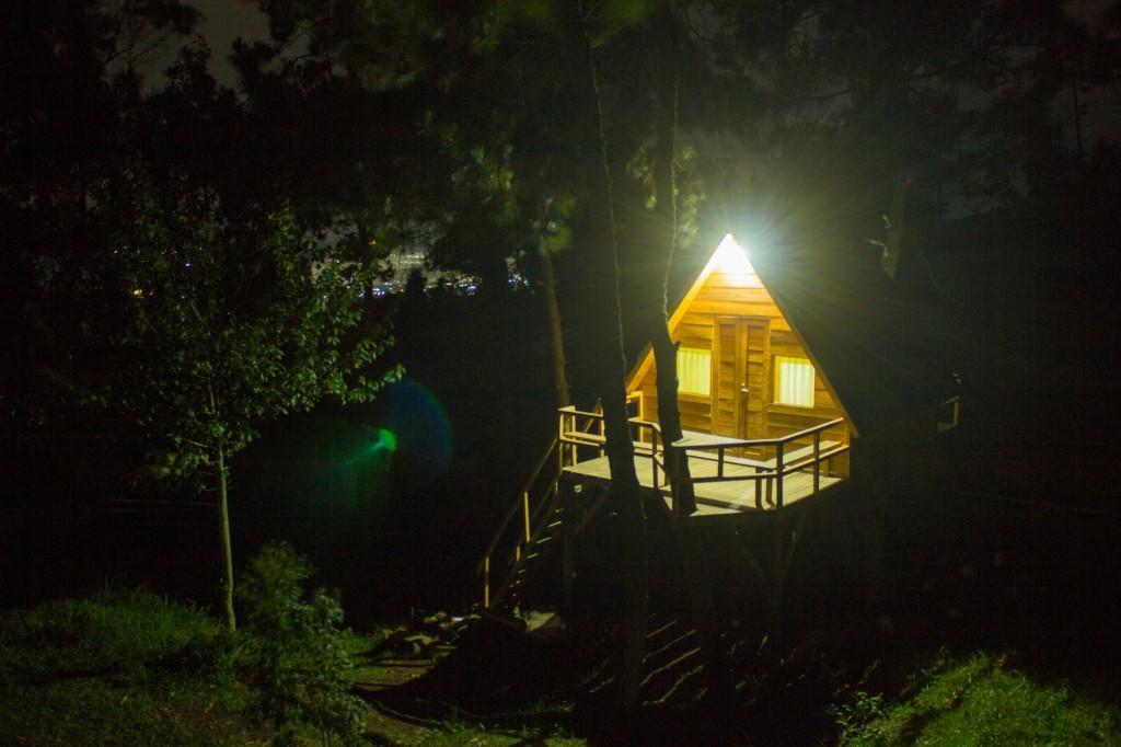Papandayan Camping Ground Hotel Cileuleuy ภายนอก รูปภาพ